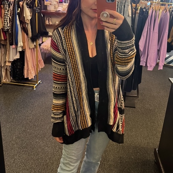 Bcbgmaxazria Cardigan - Picture 2 of 4